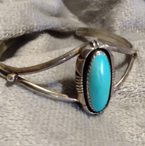 L.Yazzie Sterling Silver & bright blue turquoise cuff bracelet